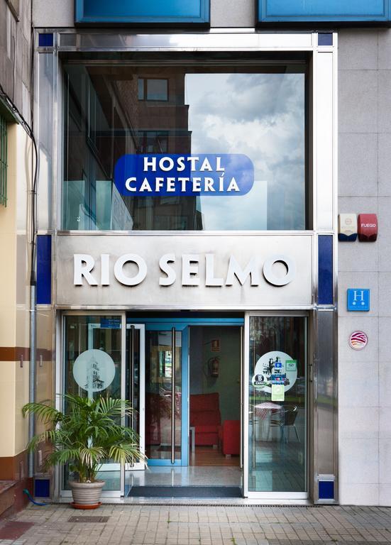 Hostal Rio Selmo Ponferrada Exterior photo